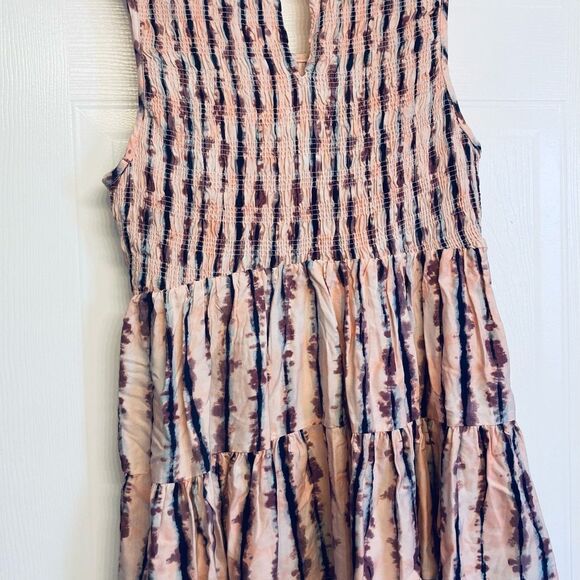 Torrid Rayon Twill Smocked Tiered Tank Plus Sz 1 1X 14/16 Ink Blot Stripe Print - Picture 4 of 9